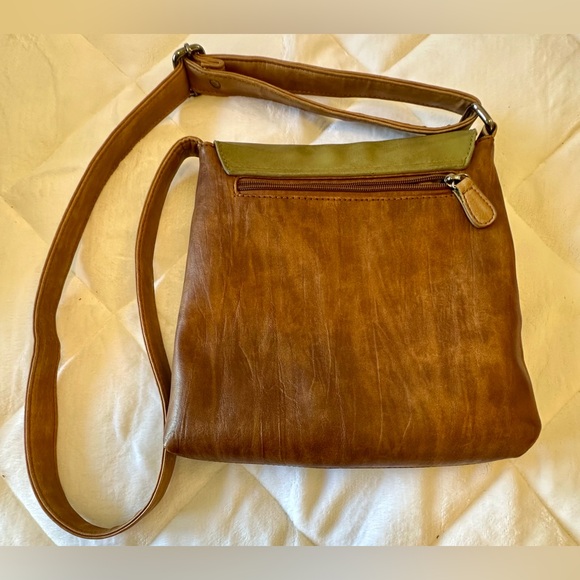 Liz Soto The Amy Crossbody Vegan Leather Green & Brown Boho Interior Is Perfect - Picture 6 of 7